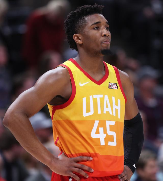 何不能死板 何不能死板